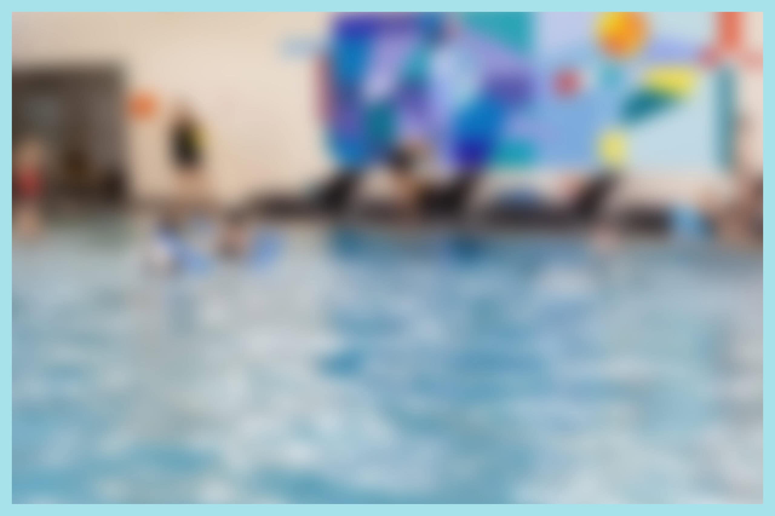 Entschuldigung, das Bild ist zu unscharf, um eine genaue Beschreibung zu erstellen. Bitte laden Sie ein klareres Bild hoch.